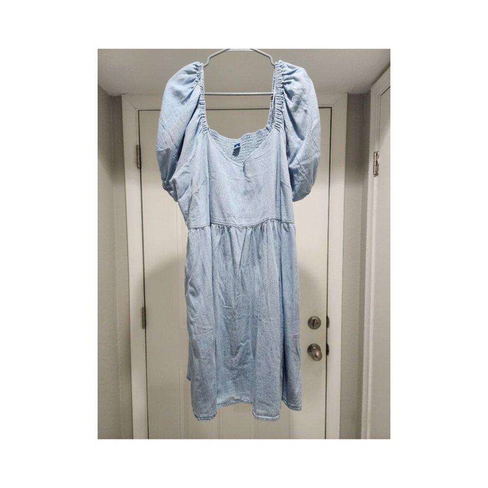Old Navy Chombrey Babydoll Dress